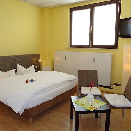 Stadthotel Regensburg Room photo